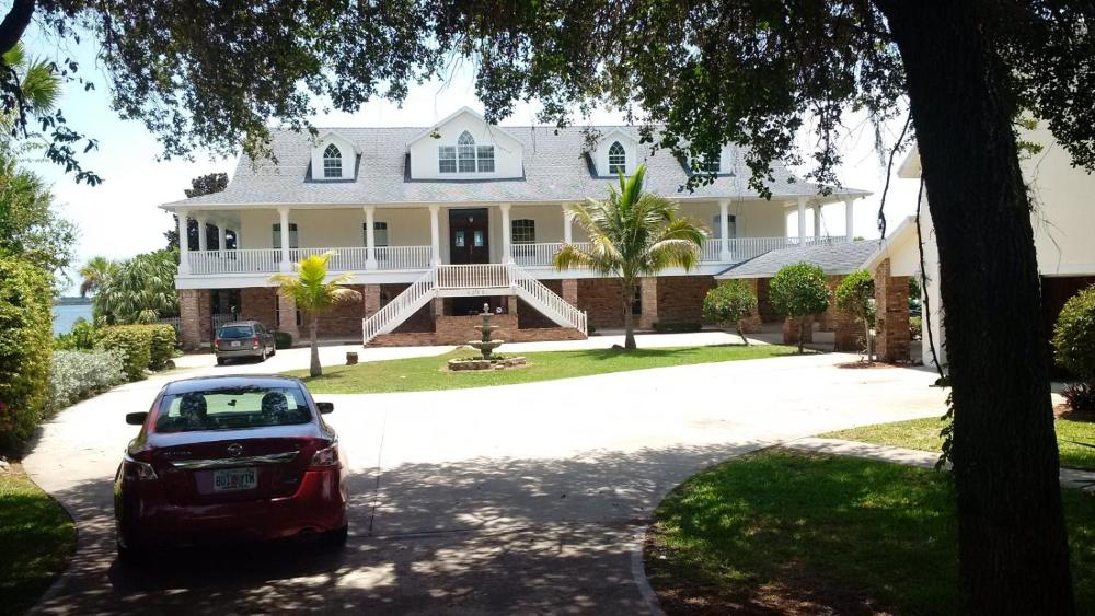 Pineda Palms Estate, 4 BR for 13 guests, heated pool